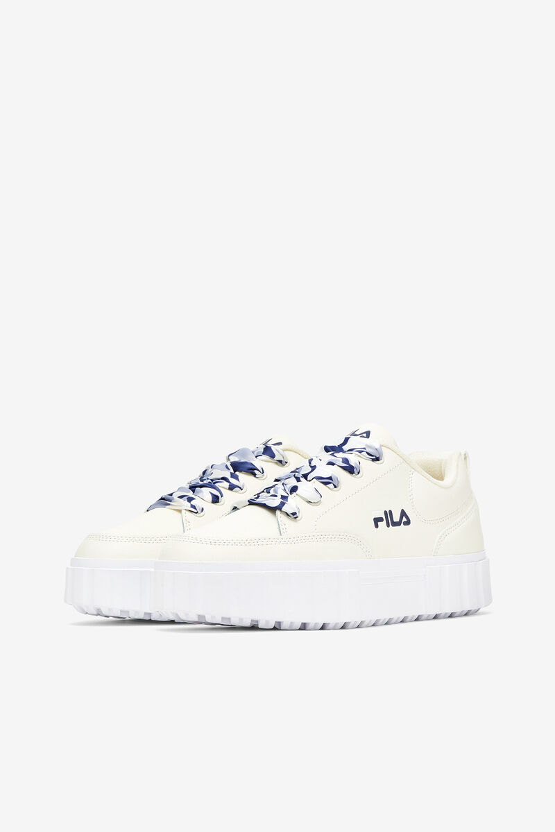 Fila Sandblast Low Satin Spets Sneakers Dam Vita Marinblå Vita | CjkoTyMRseO